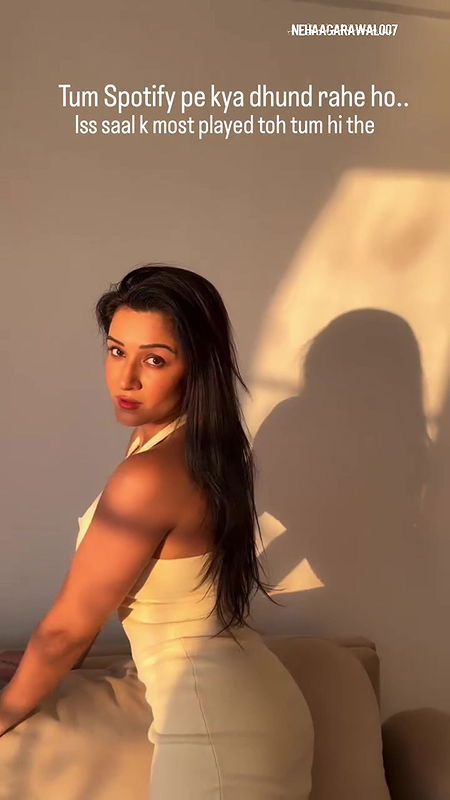 Model Figure DIVA Huge MELONS LUSTY Shoot Tease 22