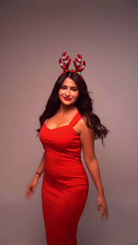 PRAKRITI PAVANI CUTE BOOBS CLEAVAGE TEASE 22