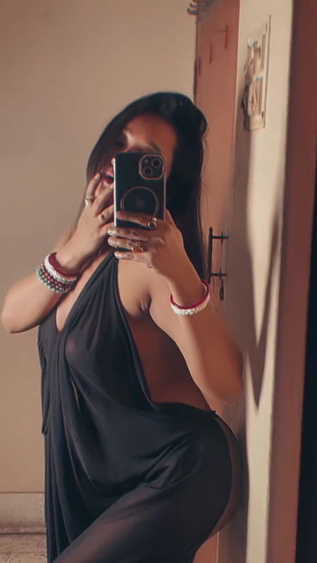 SUSMITA NATH BOLD OPEN CLEAVAGE EXPOSE SEXY IN BLACK 22