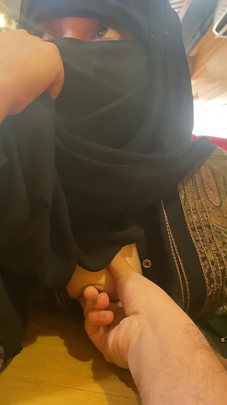 Karachi Girlfriend Showing Nude Boob Pressing By Lover Swallowing Cum In Resturant 25