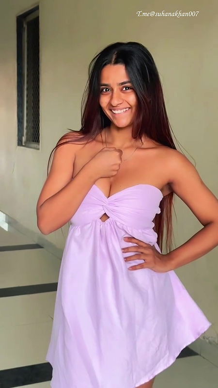 SEDUCTIVE SUHANA KHAN BOLD DIVA MOUTHWATERING CLEAVAGE AND SEXY IN SKIRT DRESS 22