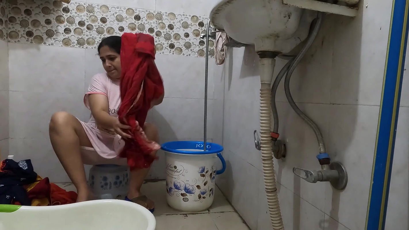 Punajbi Fleshy Beautiful lady Big Boobs, Thighs and Panty ,ass Show in Pink Dress 22