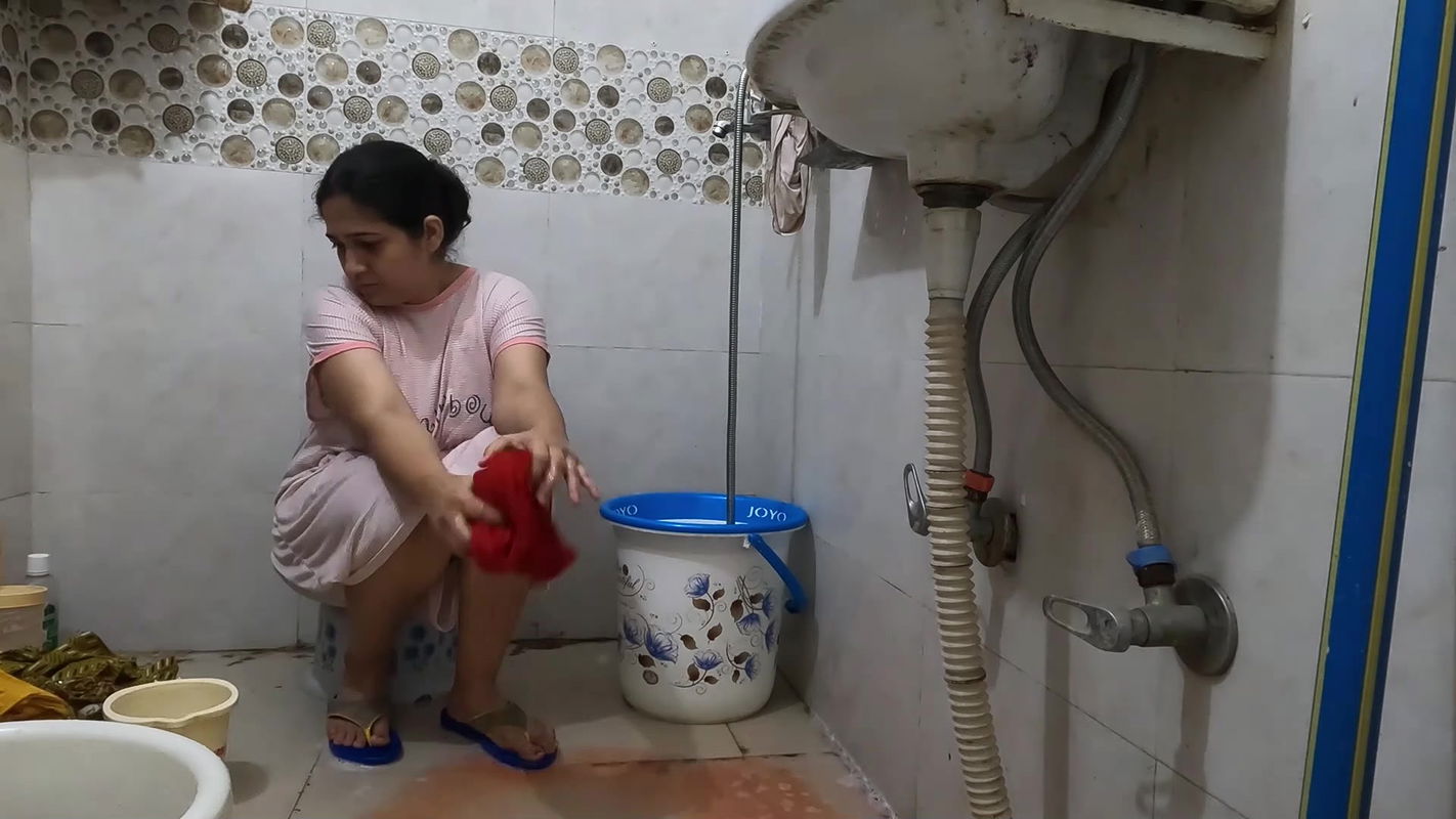 Punajbi Fleshy Beautiful lady Big Boobs, Thighs and Panty ,ass Show in Pink Dress 22