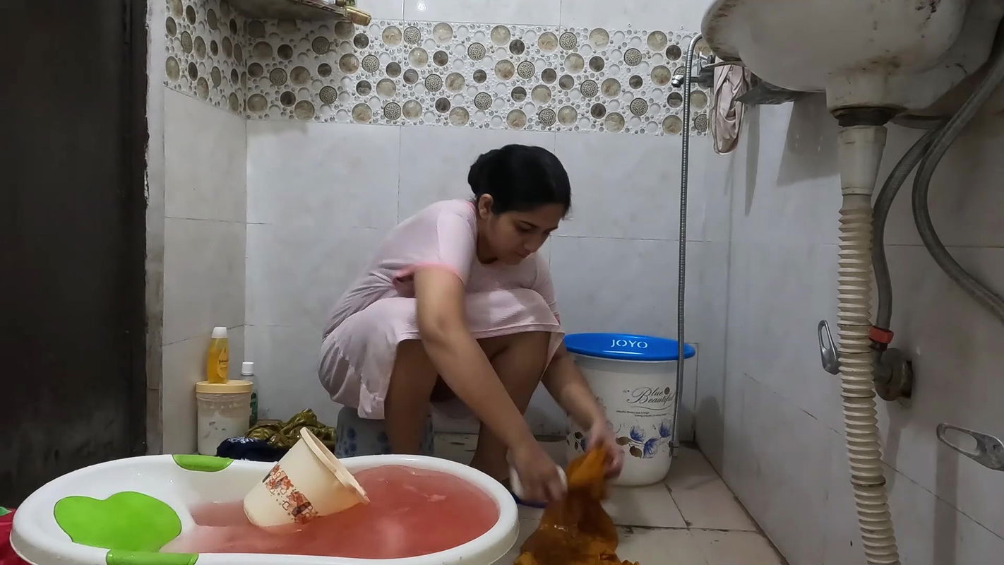 Punajbi Fleshy Beautiful lady Big Boobs, Thighs and Panty ,ass Show in Pink Dress 22