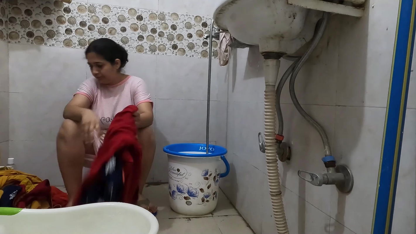 Punajbi_Fleshy_Beautiful_lady_Big_Boobs__Thighs_and_Panty__ass_Show_in_Pink_Dress1