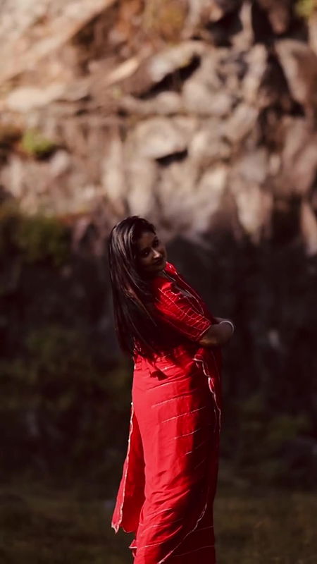 anisha sexy navel in red saree 22