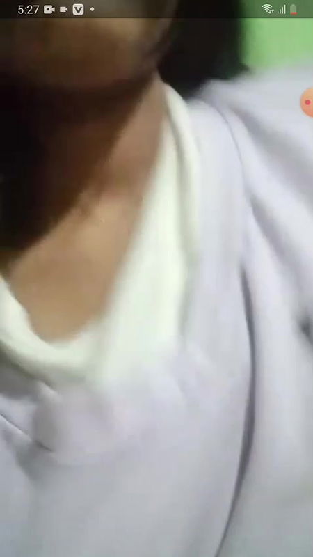 Cute gf showing big boobs to bf leaked 22