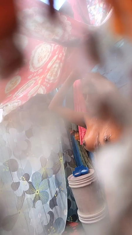 village big boobs girl bathing recorded 22