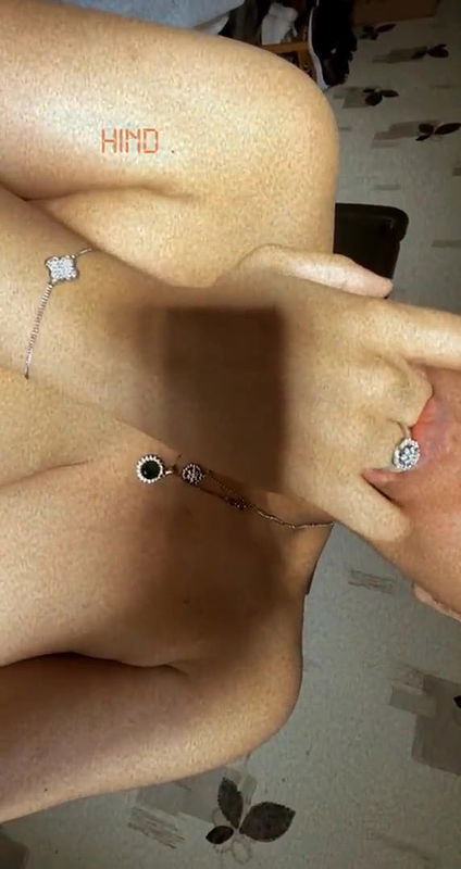 Hot cute babe showing her big boobs capture 22