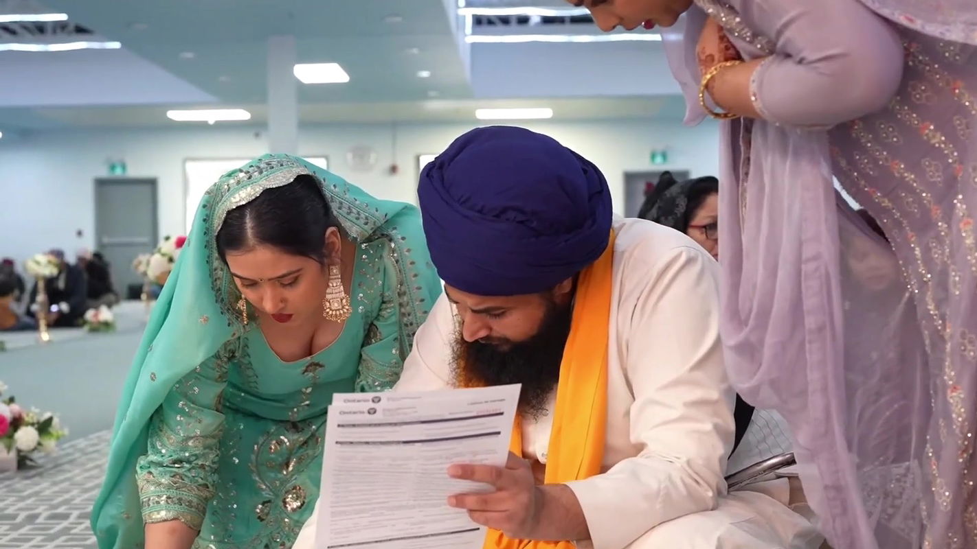 Punjabi Lady Sexy Cleavage in sky blue dress 22