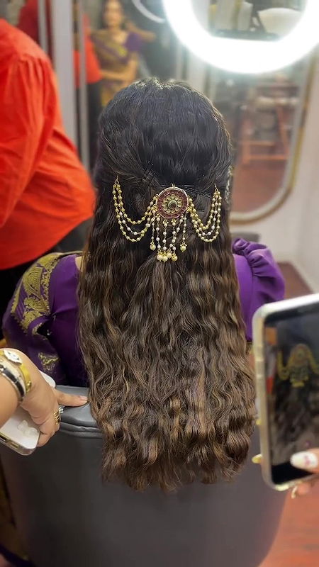 VJ Diya saree draping awesome video 22