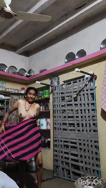 Secretly Capture After Bath Mom Wearing Clothes 22