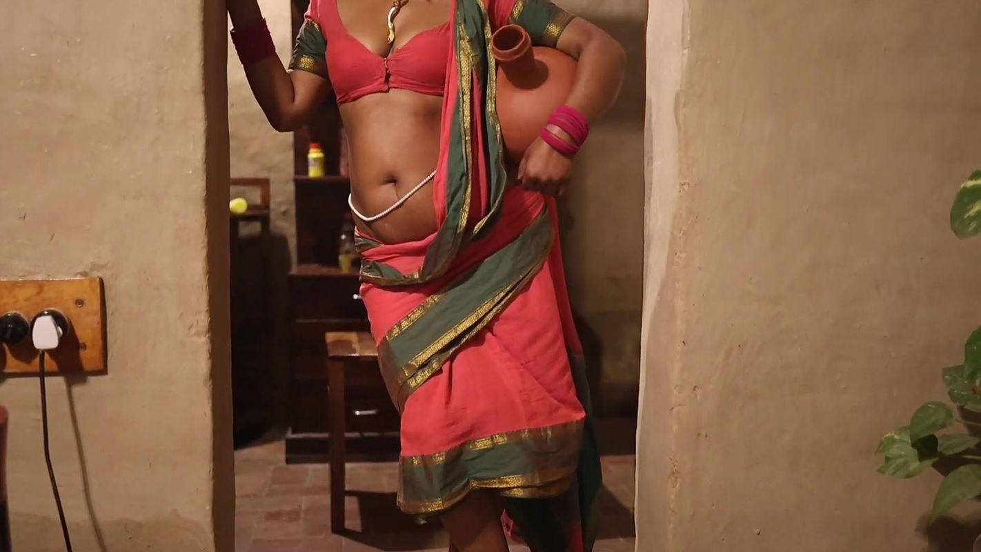 Horny pinki tiwari hot cleavage and navel show photoshoot 22