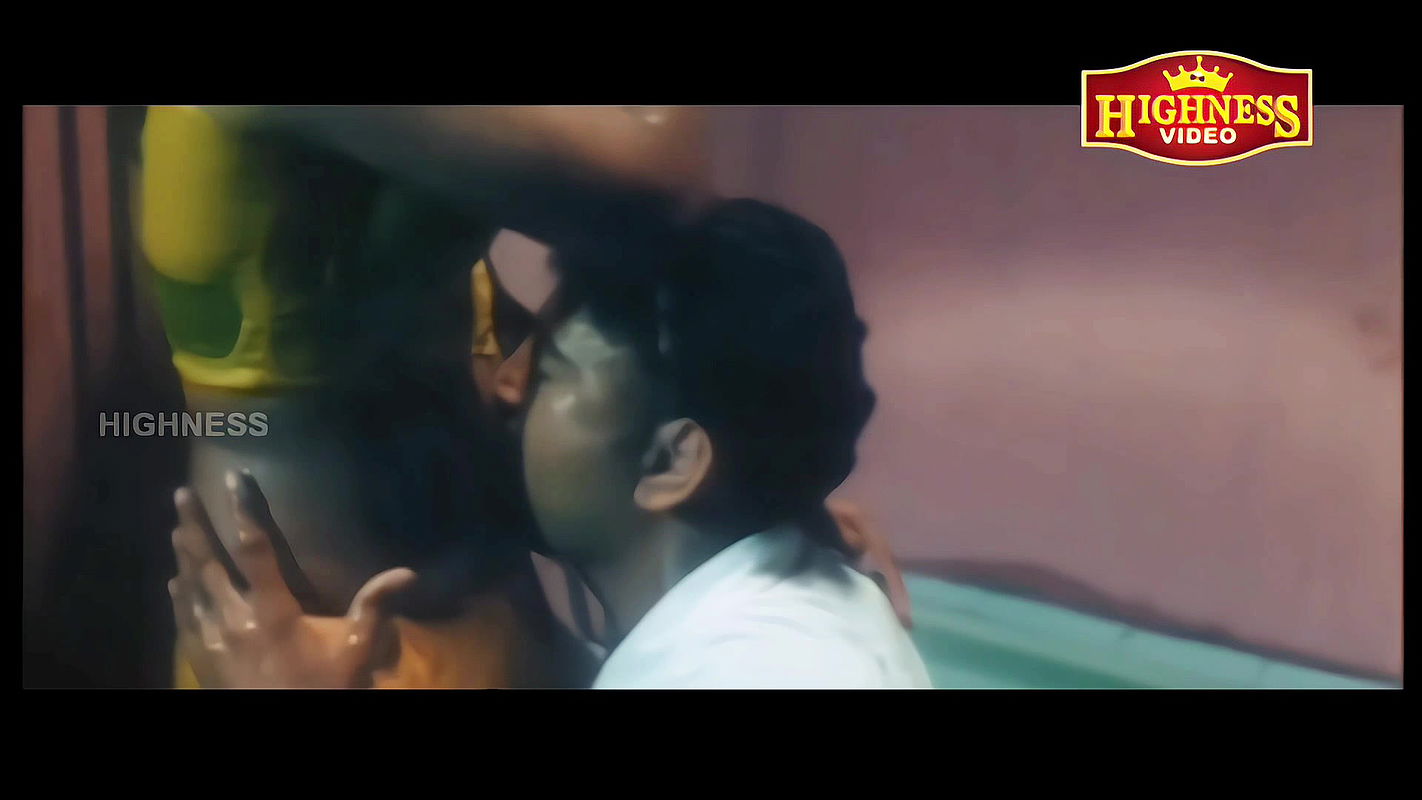 Chandrakala_movie_uncensored_nude_boobs_show_romance_in_bathroom_1080P