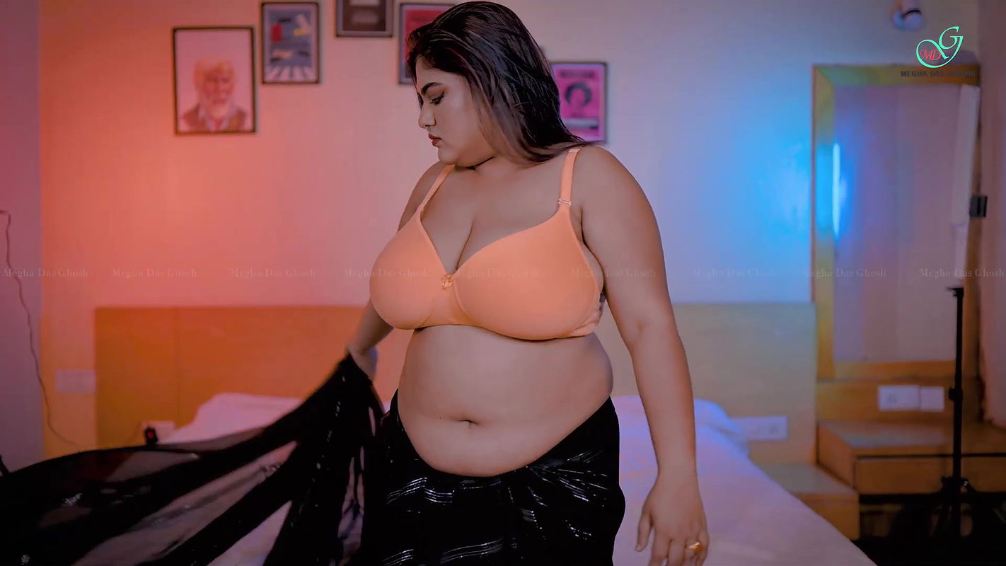 Horny booby megha das ghosh huge cleavage hot navel show photoshoot 22