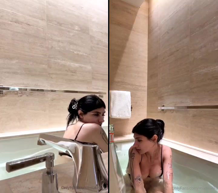 Mia Khalifa onlyfans bathtub live 23