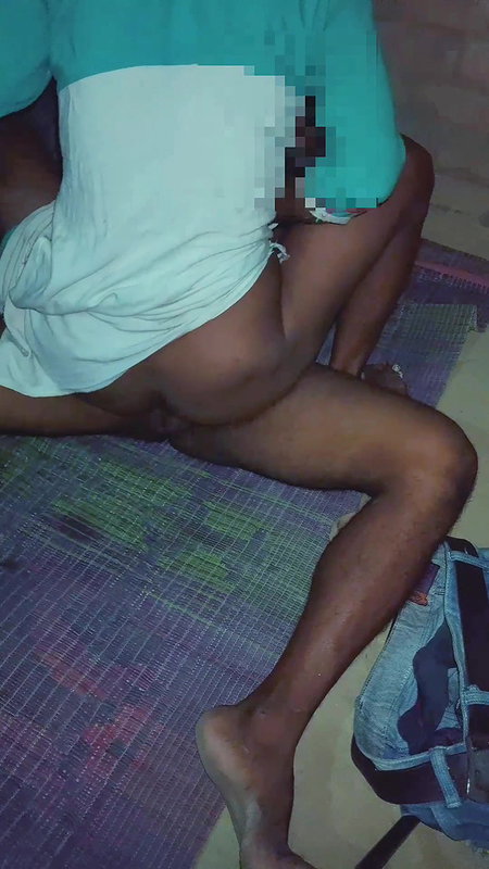 Aaj Suman Bhabhi Paroshi Se Chudwate Huye Pakri Gai