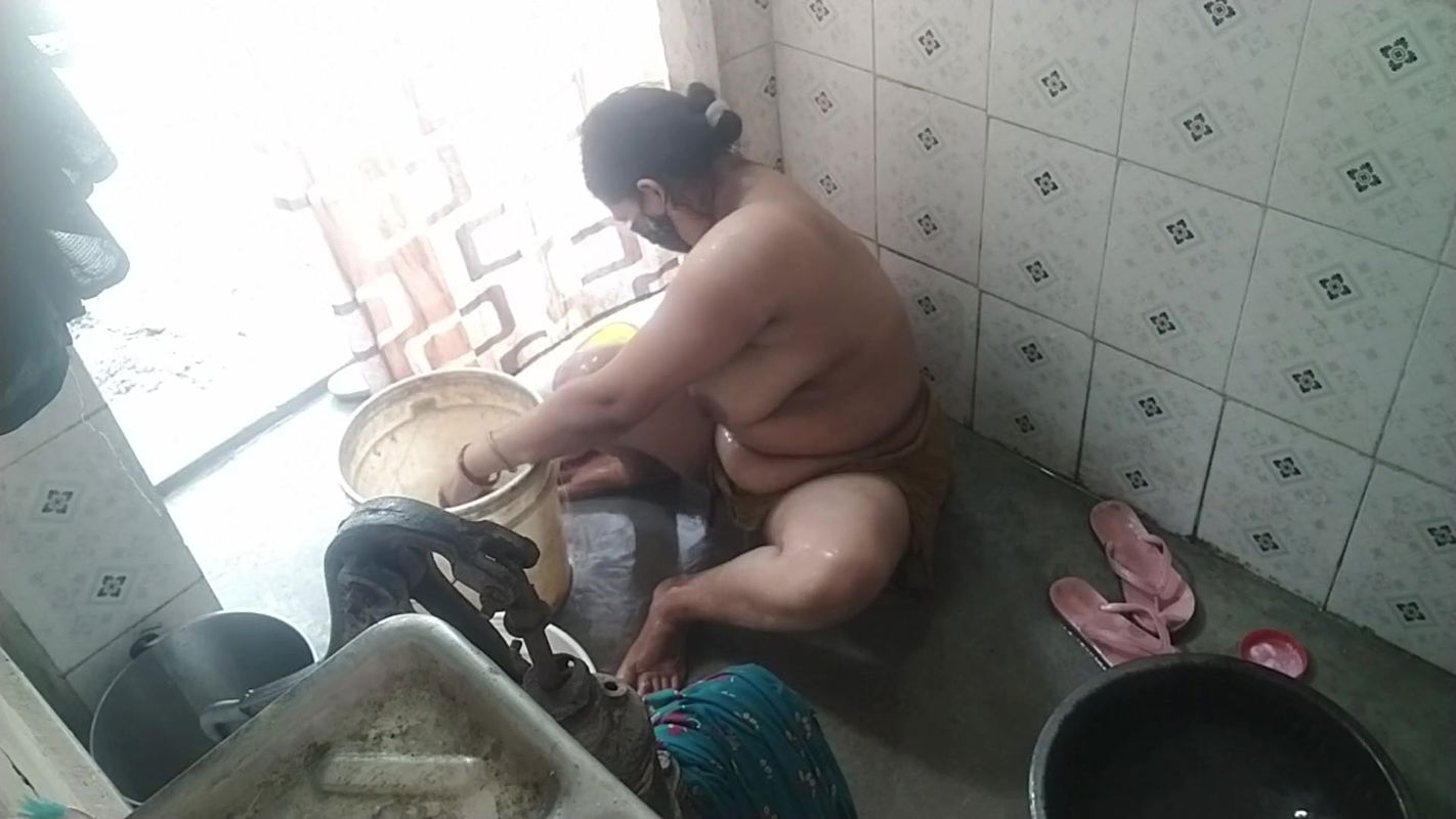 Bath Show Open Desi Bhabhi