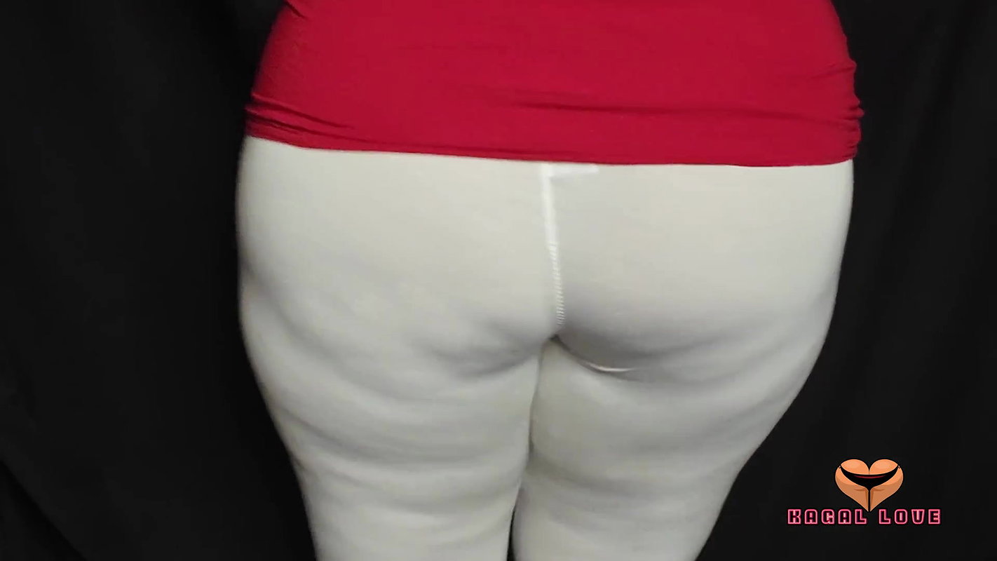 Beautiful Dancing Lovely Fan’s Dancing and Showing Naked Body