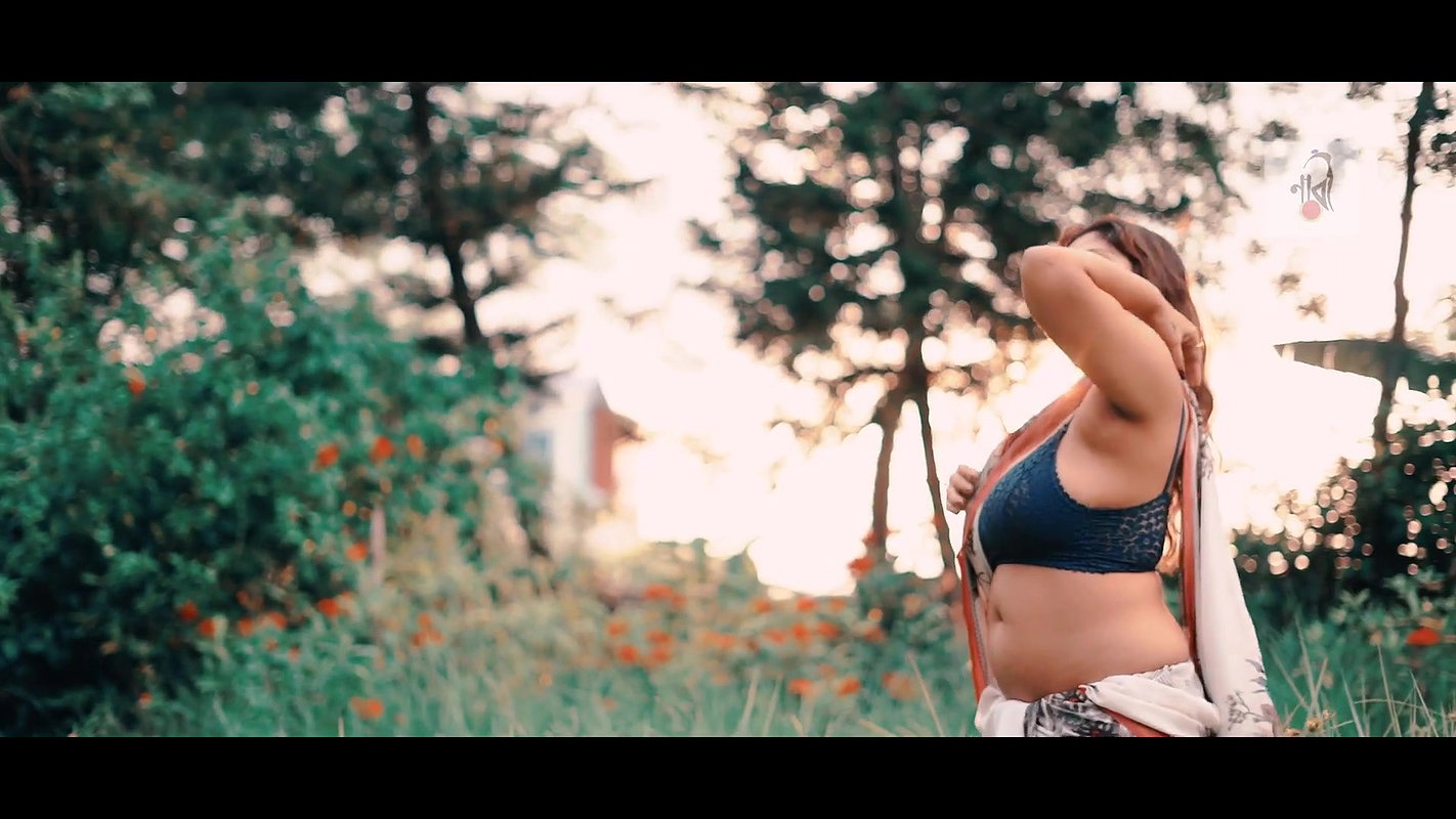Rai  Expression Video  White Print Saree Full HD  2021_1080p