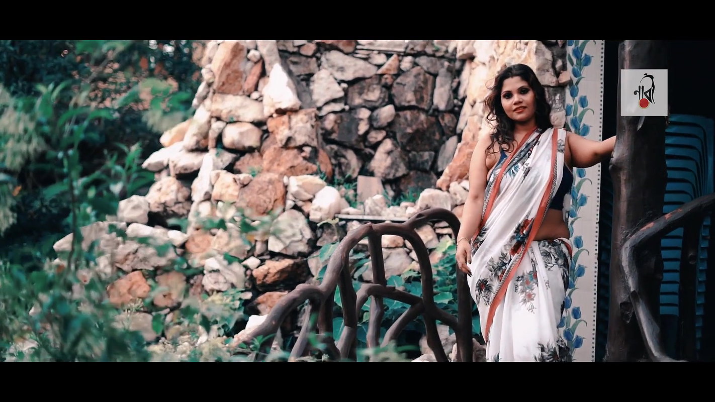 Rai  Expression Video  White Print Saree Full HD  2021_1080p
