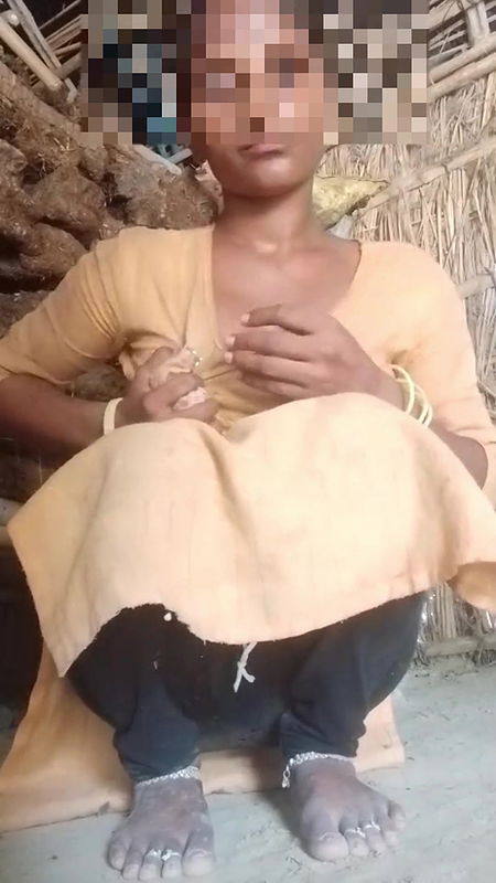 Desi Bhabhi put bamboo in her pussy and water came out of her pussy