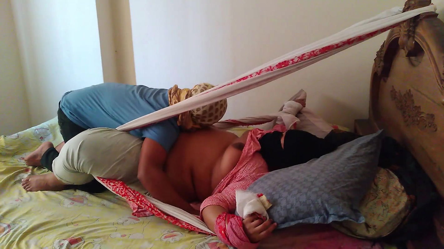 I Left My Girlfriend’s Stepsister and Took Her to the Hotel.