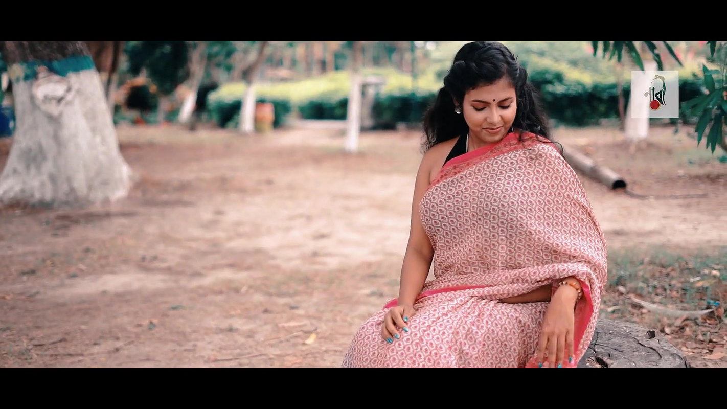Roohi Super Bouncing boobs Simple Walking  NAARI