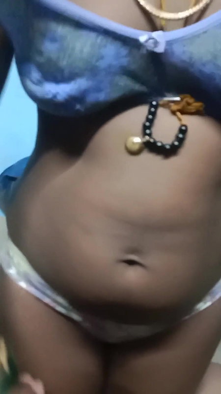 I Seduced Bank Guy in Bra-panties for Emi – Tamil Handjob & Nipple Play! Indianhotwifex
