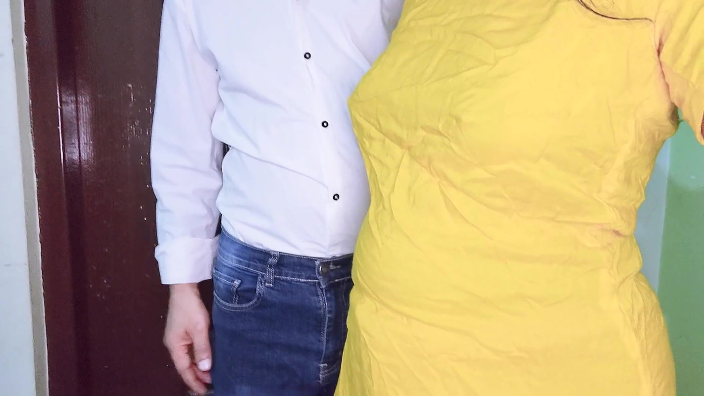 I Will Not Give You the Ball, I Will Do Mujra – Desi Mujra Songmaza Agaya