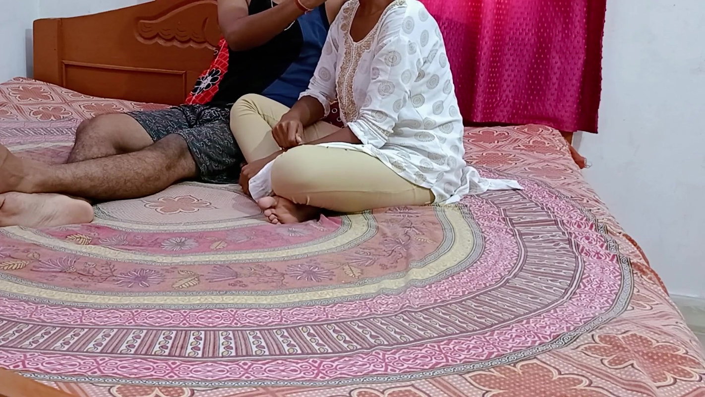 My Beautiful Desi Bhabhi Was Alone at Home