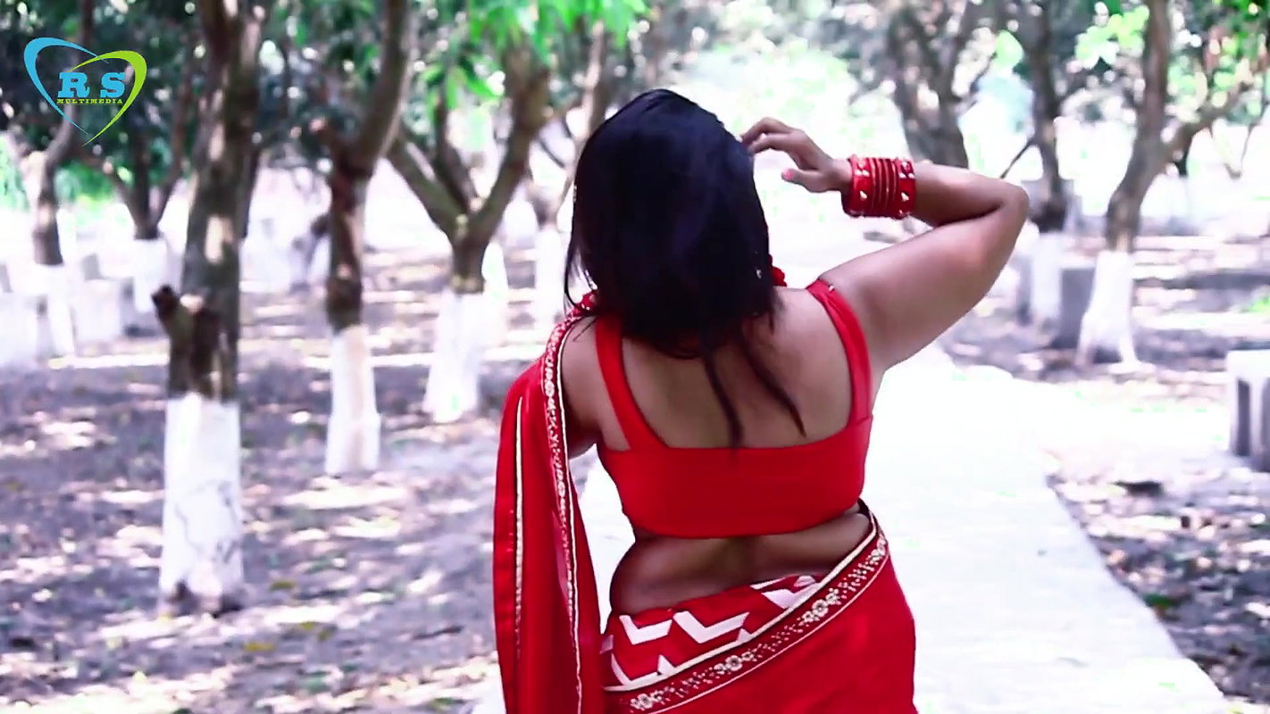 saree expression  NAARI Feat Sufiya Sathi Saree navel hot saree lover blouse Look  Full HD  2021_1080p