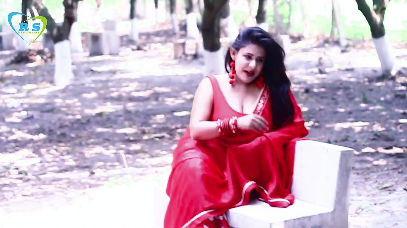 saree expression  NAARI Feat Sufiya Sathi Saree navel hot saree lover blouse Look  Full HD  2021_1080p