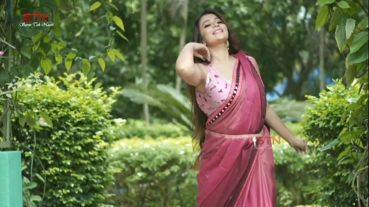Saree Lover 2021   FT. Bong Sensation Rimpi In Maroon Saree    Saree Fashion   Saree Teh Naari