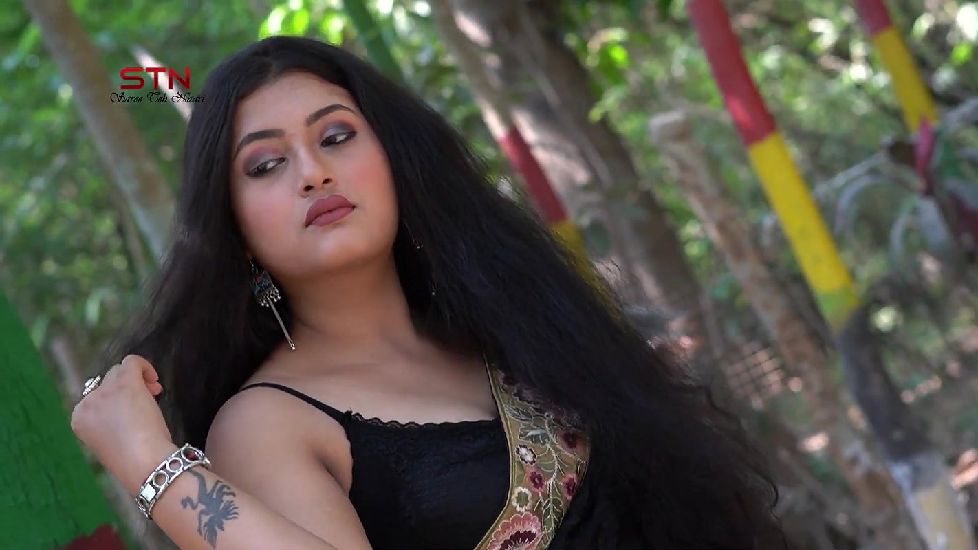 Saree Lover 2021 – Featuring Beautiful Urvashi In Black Saree – Saree Fashion – Saree Teh Naari