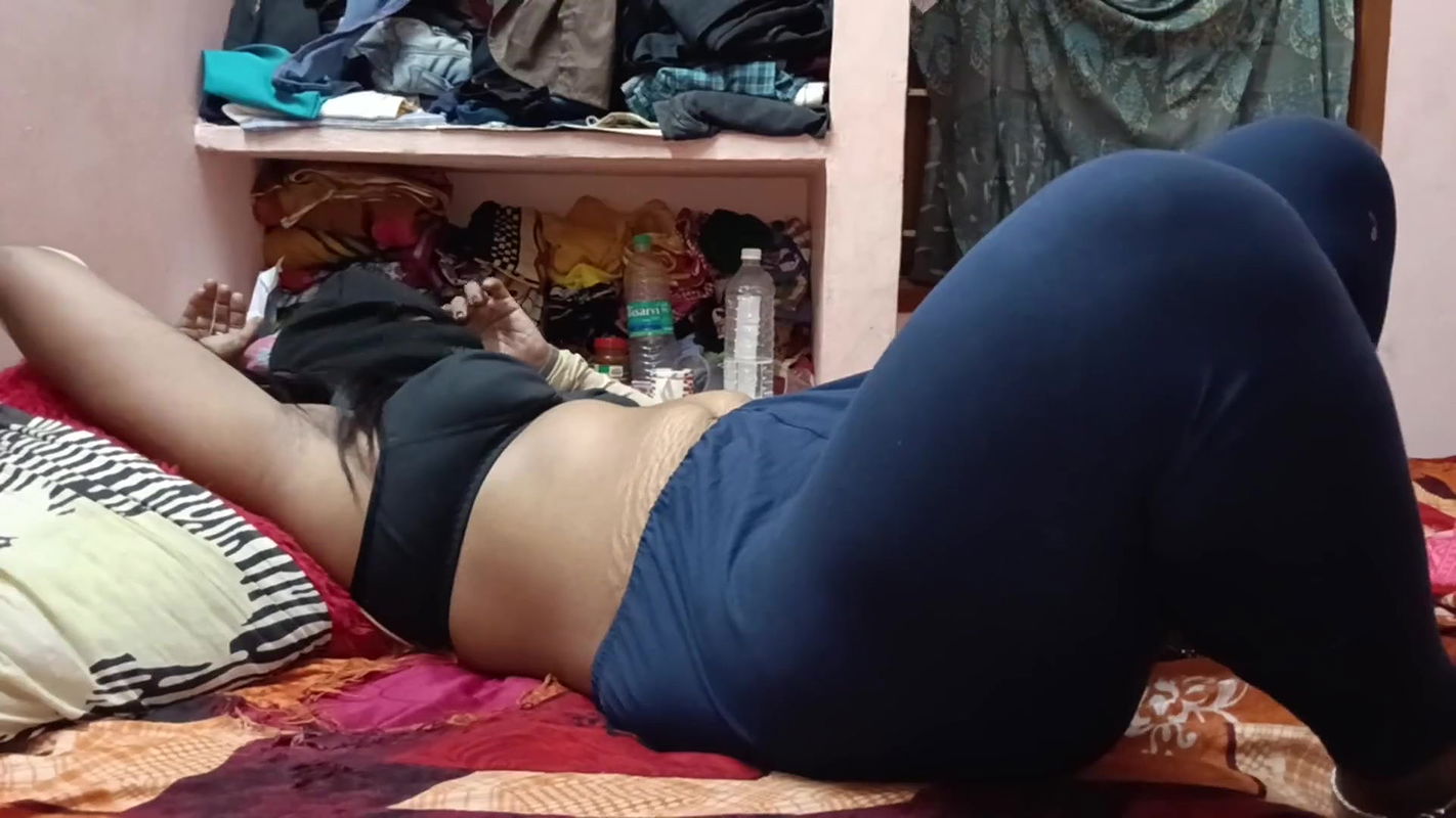 Tamil Husband and Wife Hot Missionary Sex on Bed