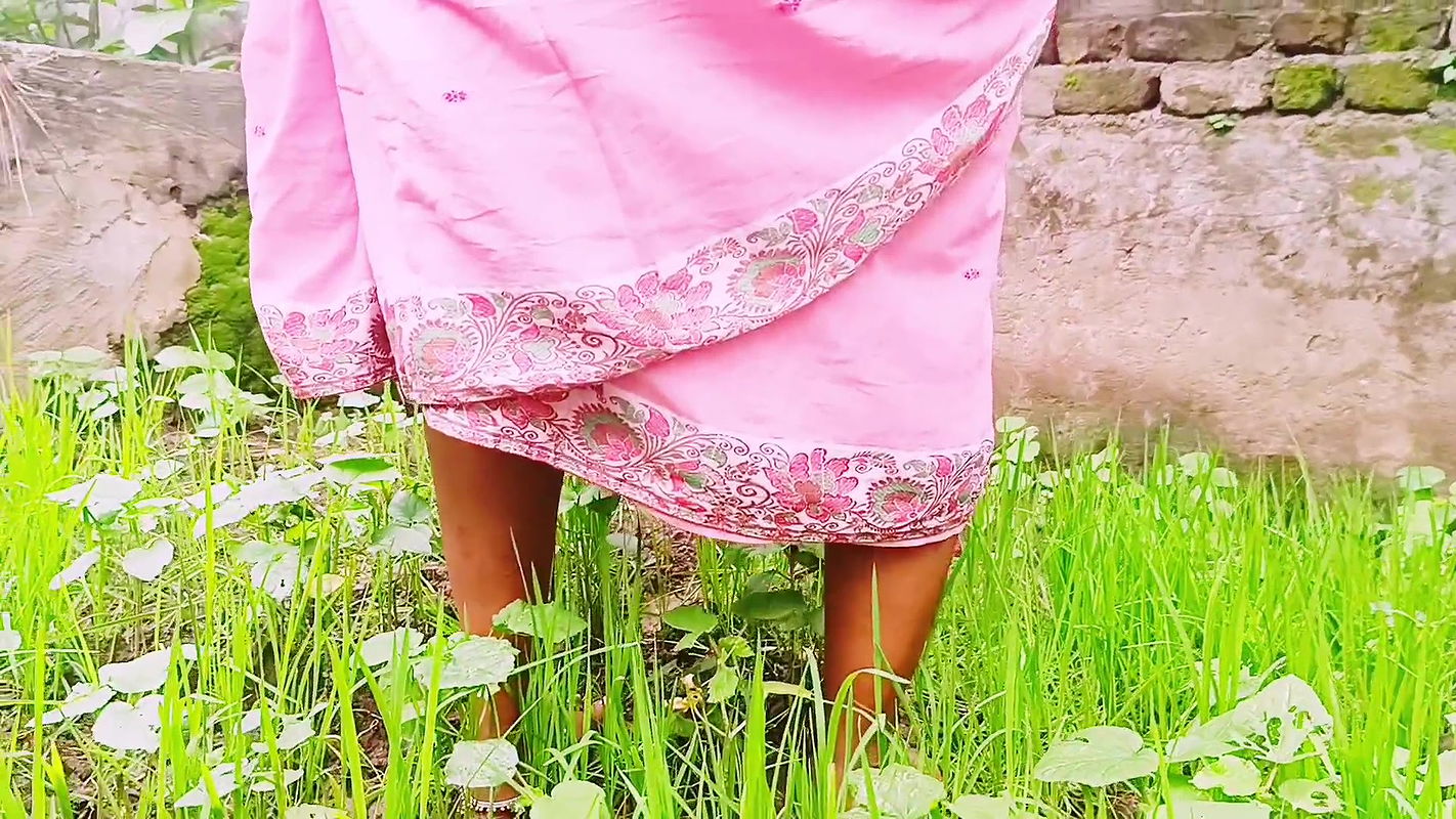 Villege Forming Hot Sexy Maid Planing Fir Fucking with Owner. Telugu Dirty Talks.part 1