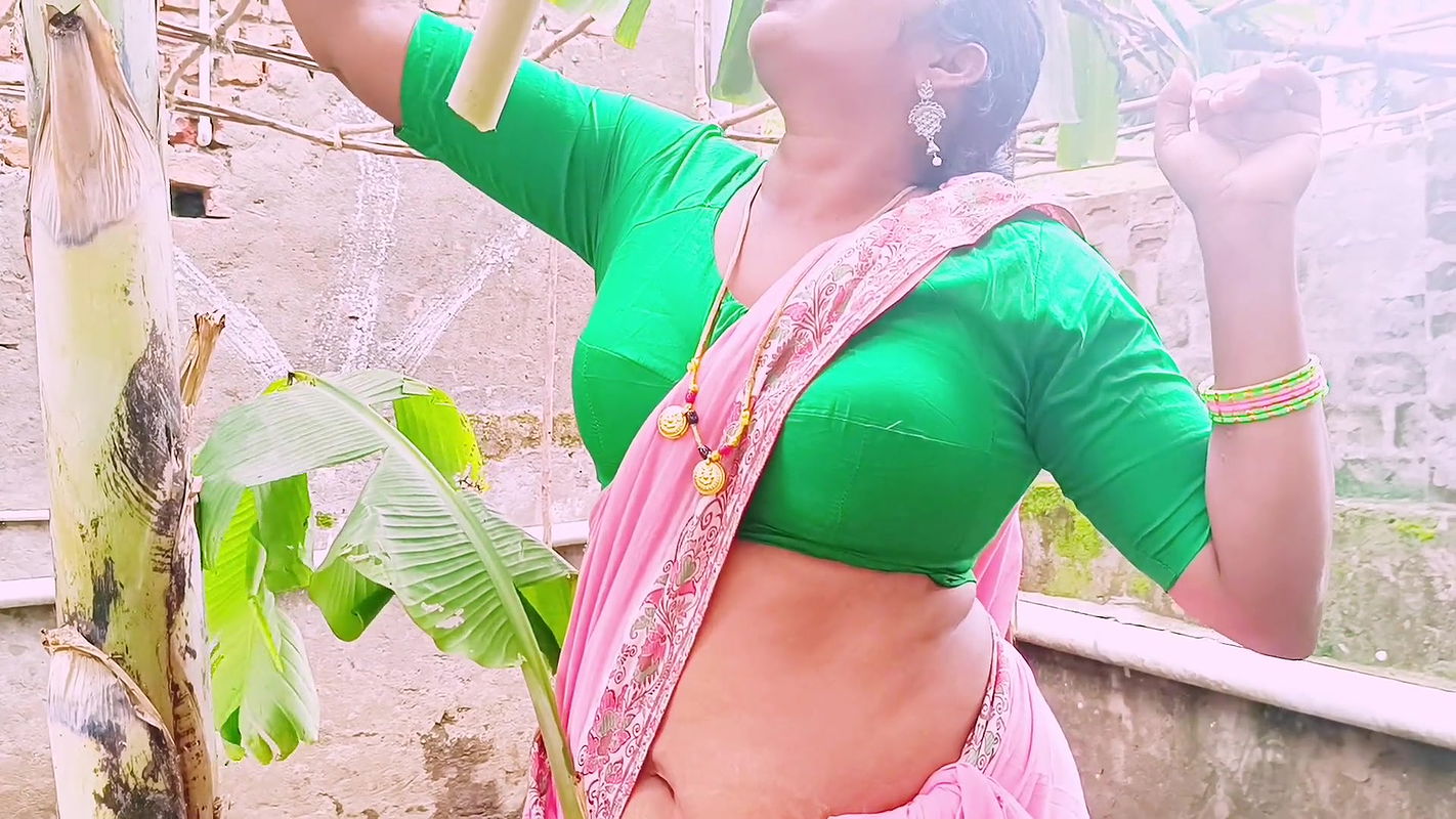 Villege Forming Hot Sexy Maid Planing Fir Fucking with Owner. Telugu Dirty Talks.part 1