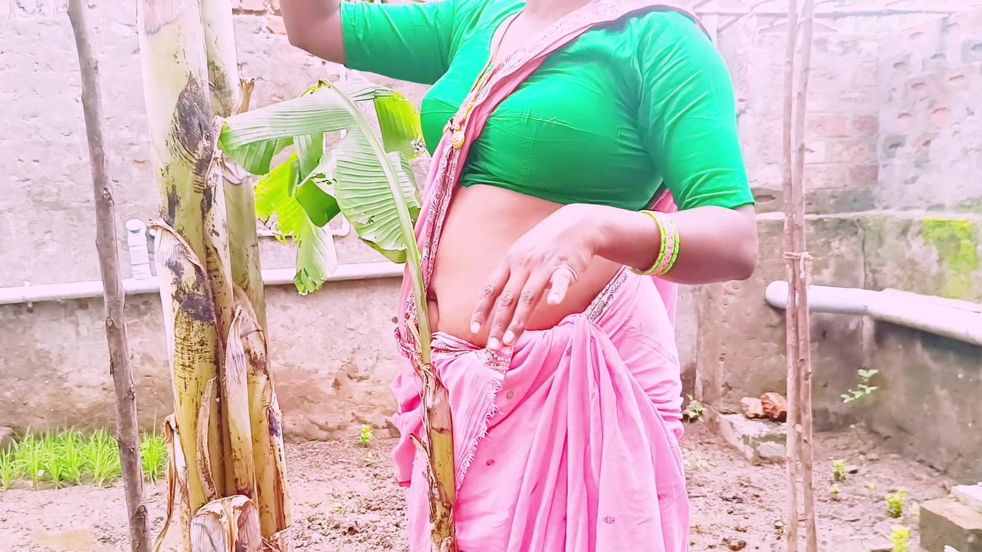 Villege Forming Hot Sexy Maid Planing Fir Fucking with Owner. Telugu Dirty Talks.part 1