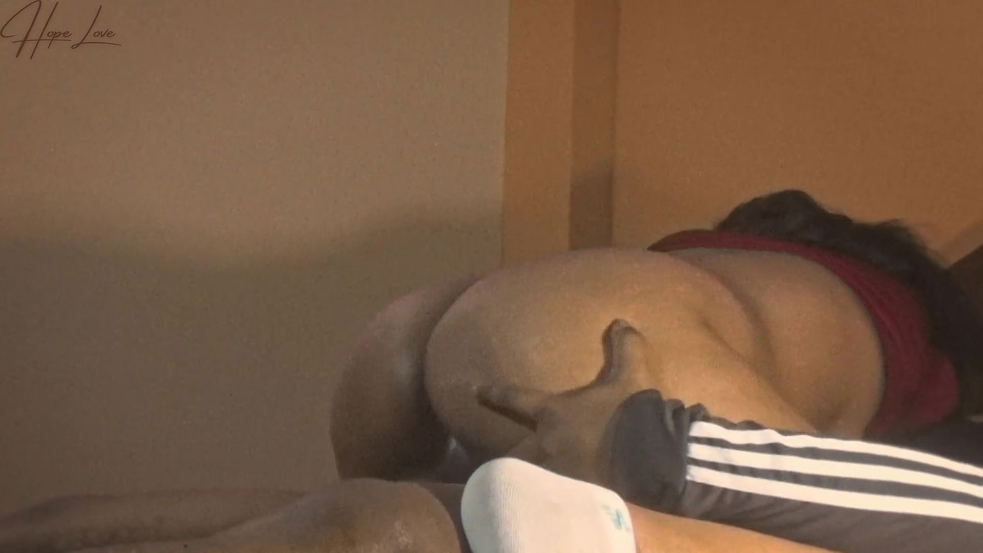 Big Booty Asian Girlfriend Rides Till She’s Full of Cum.