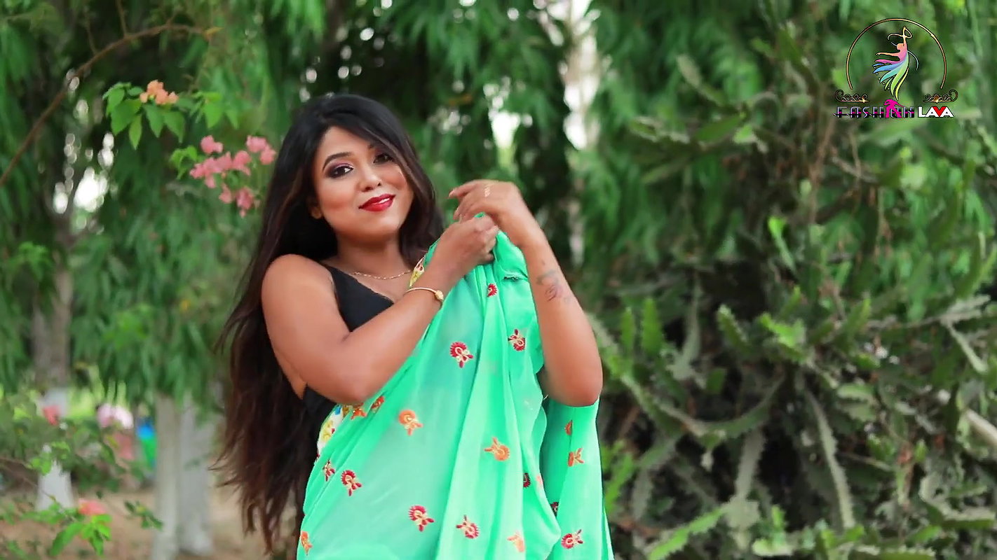 Saree Sundari  NAARI Feat Seneha Sen Fashionlaa