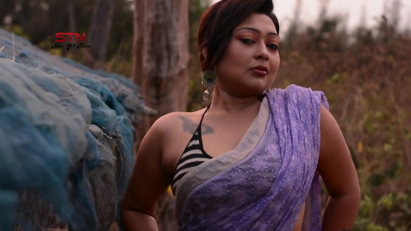 Saree Sundari 2021 – Featuring Bong Beauty Radhika In Purple Saree Shoot – Saree Teh Naari