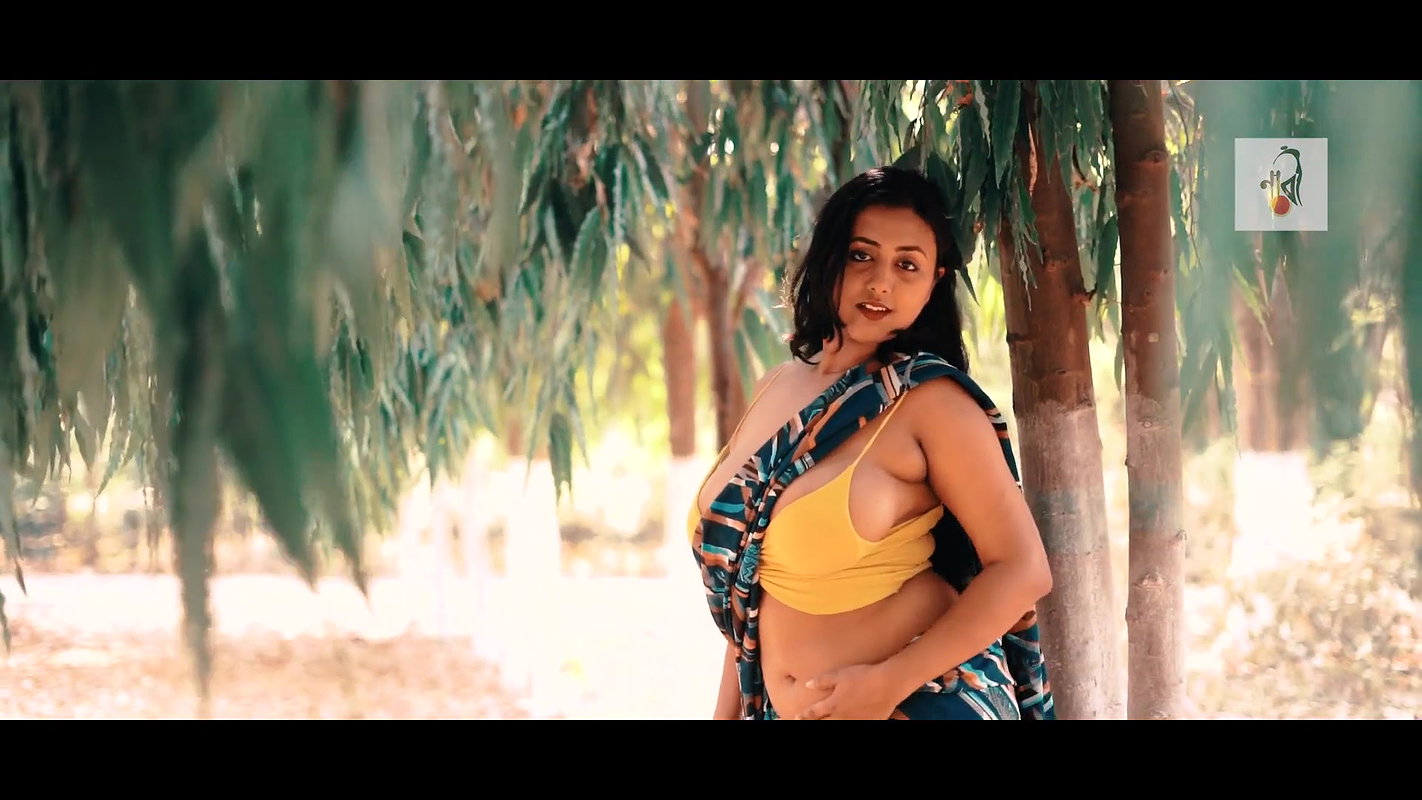 Saree Sundari _ Moni Green saree (1)