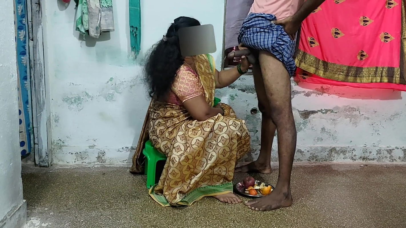 I Had Sex with My Indian Aunt While She Was Eating Fruits in the Evening.