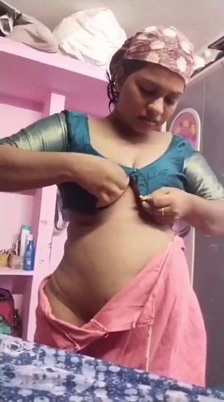 Tamil girl in stripchat 7