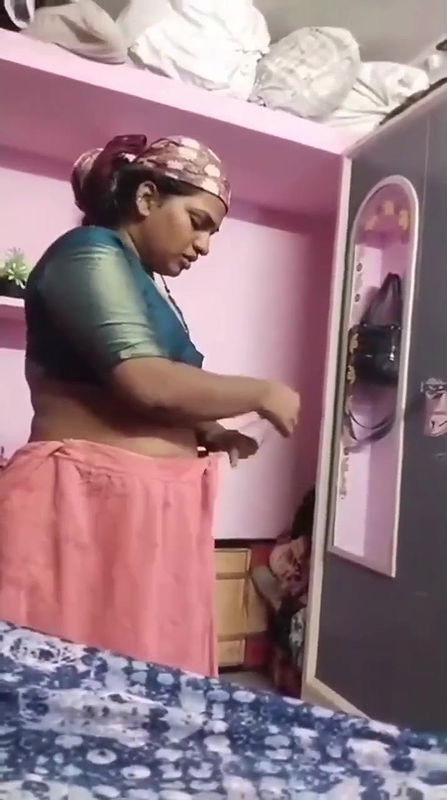 Tamil girl in stripchat 7