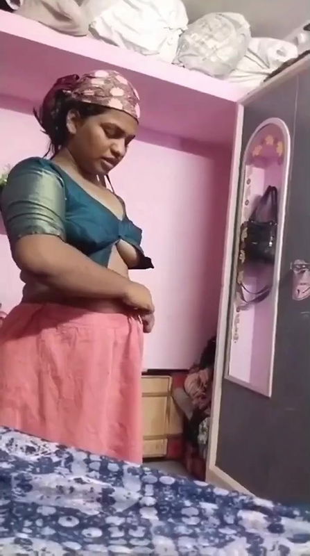 Tamil girl in stripchat 7