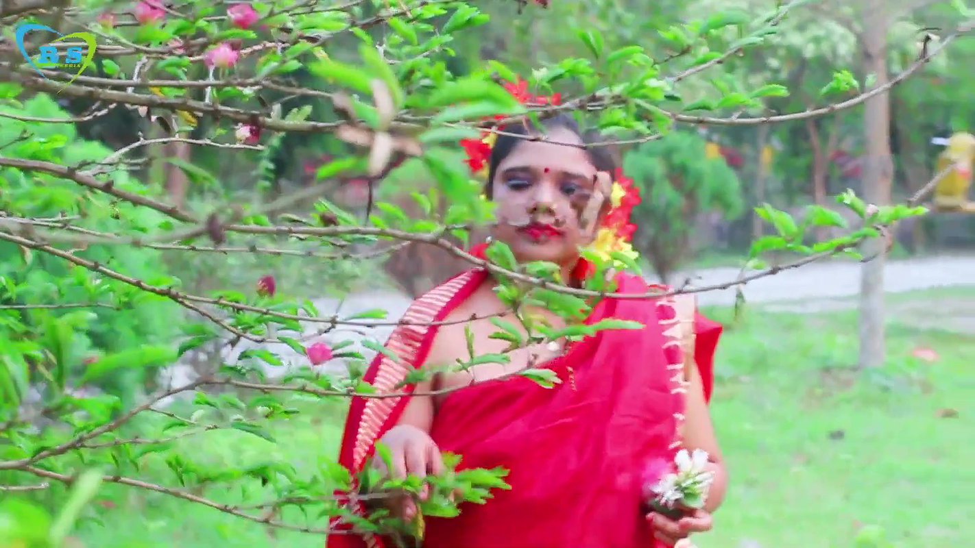 SareeloverNAARI Feat Piya