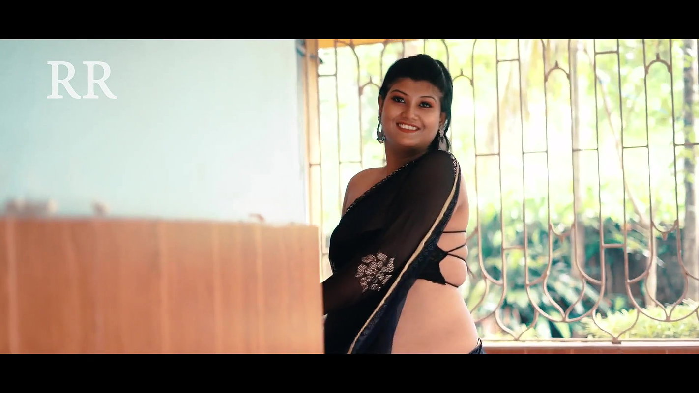 Slow Motion Video By Benzir  Rainy Season  RR  naari nandini nayek navel boob hot saree lover