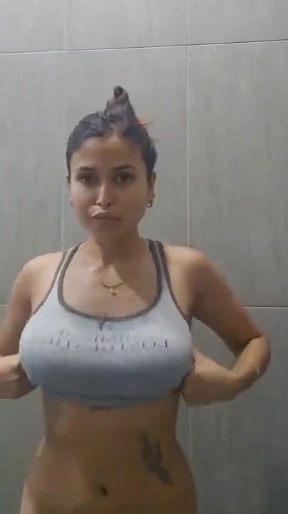 Desi hot model video 1